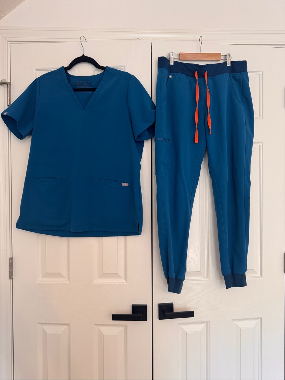 Figs Alps Blue Scrubs Set